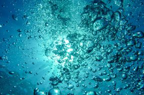 air-bubbles-diving-underwater-blow-62307