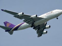 A Thai Airways Boeing 747 plane prepares to land at Changi International airport in Singapore on April 8, 2016. / AFP / ROSLAN RAHMAN        (Photo credit should read ROSLAN RAHMAN/AFP/Getty Images)