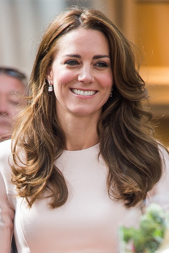 Kate Middleton dhe Princi William festojnë 15-vjetorin e martesës me një foto të ëmbël familjare