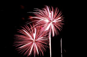 1280px-Fireworks_5049