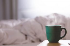 2017-04-24 16_17_45-coffee-cup-bed-bedroom.jpeg ‎- Photos