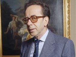 Albanian writer Ismail Kadare in 1997.