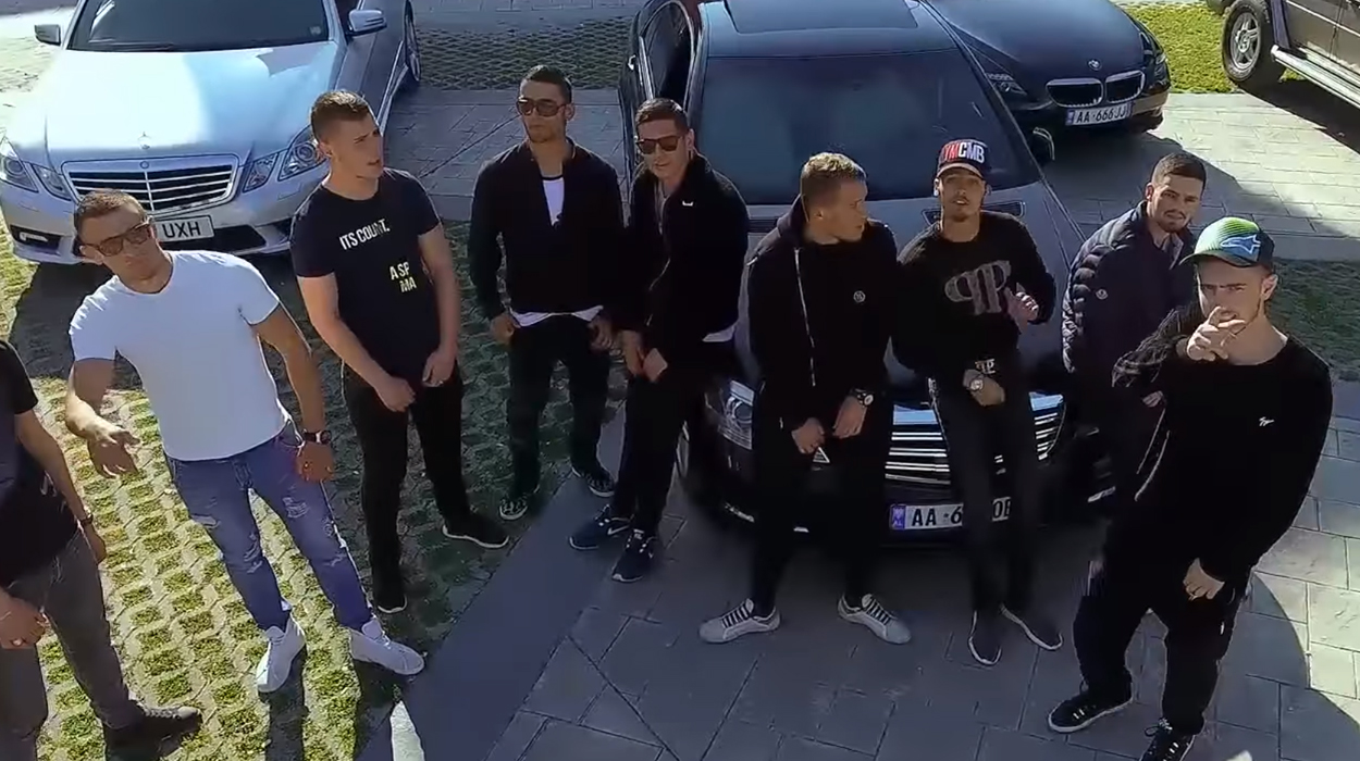 Kur bëhet fjalë për Hip Hop, ‘Pablo’ është një këngë super ritmike