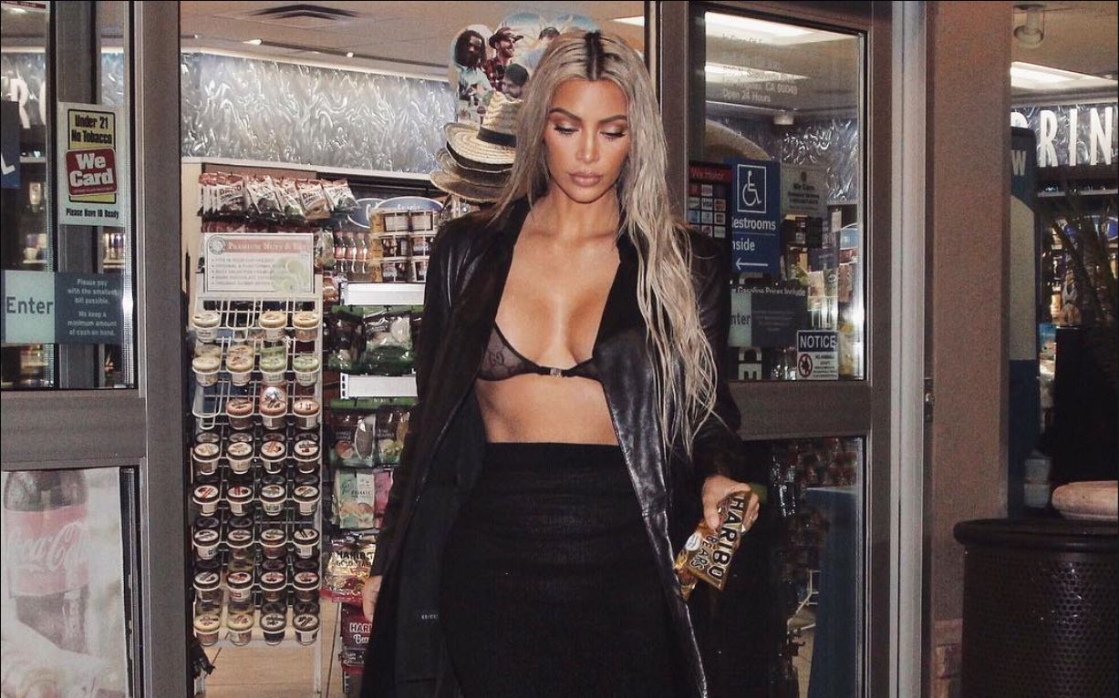 Kim Kardashian “dalldis” fansat