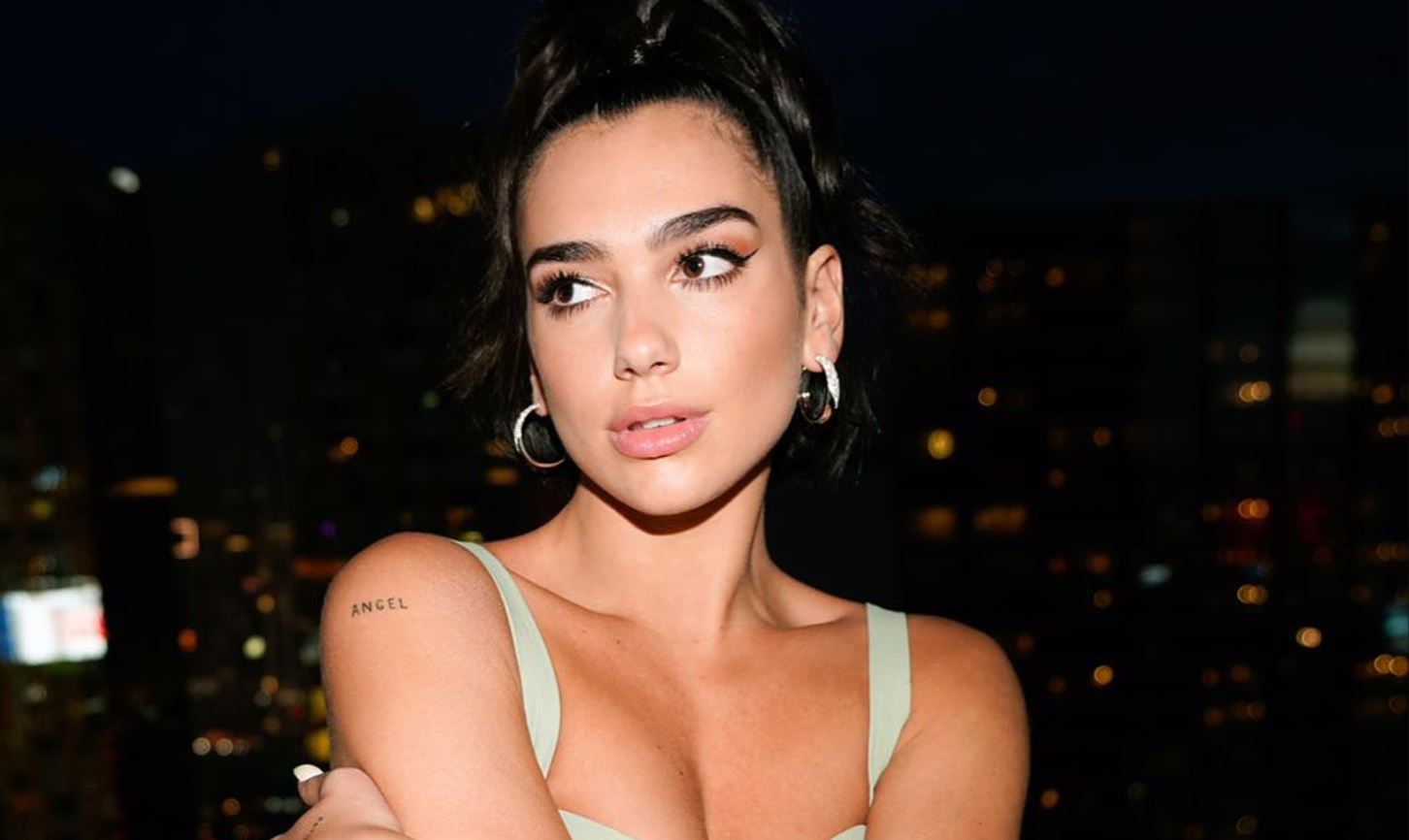 Dua Lipa përlotet para miliona fansve. Çfarë i ka ndodhur këngëtares