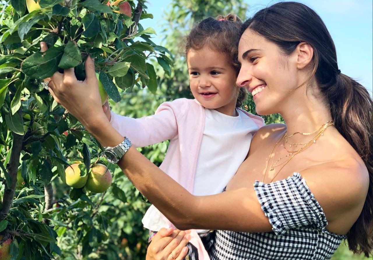 Emina Cunmulaj vjen në Shqipëri me një mision special