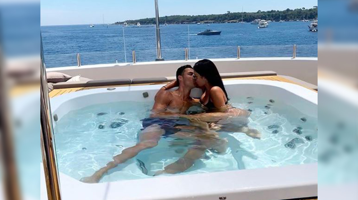 Georgina Rodriguez publikon foto nga shtrati duke puthur Kristiano Ronaldon