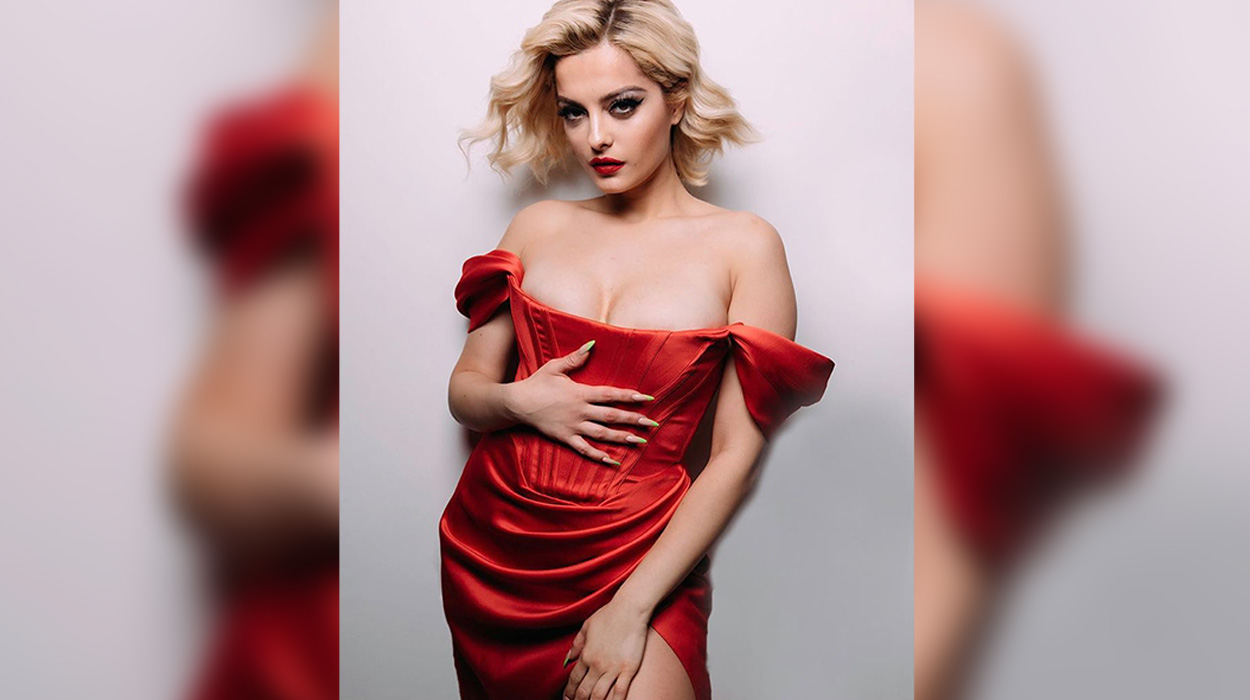 Bebe Rexha ngre temperaturat për fundvit, tregon të pasmet me foto të nxehta