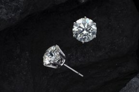 close-up-photo-diamonds-stud-earrings-2735970