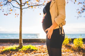 pregnant-woman-wearing-beige-long-sleeve-shirt-standing-near-132730 (4)