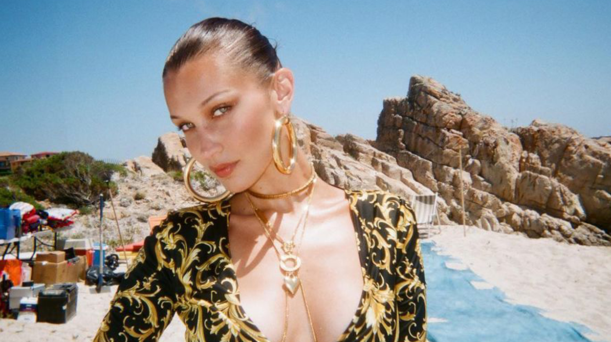 Pa pikë grimi përpara pasqyrës, Bella Hadid shokon me pamjen