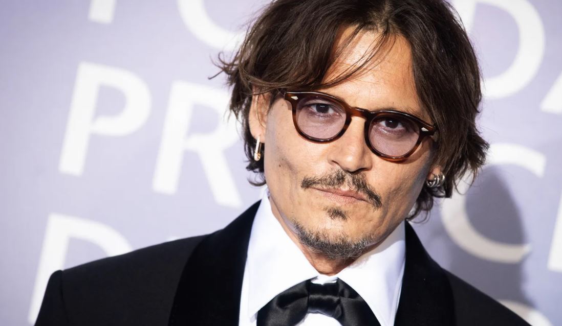 Nga braktisja e të ëmës tek përdorimi i drogërave, zbulohet e shkuara e errët e Johnny Depp