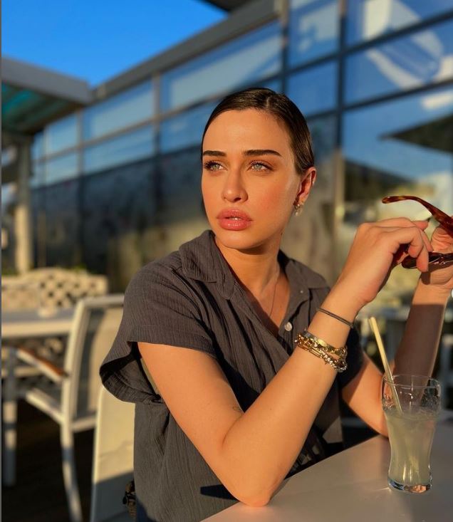 ‘Kujtimet nuk vdesin kurrë’, Dojna Mema ndan momentin e ngrohtë me ndjekësit