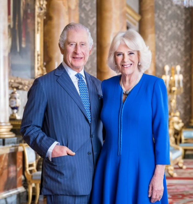 Charles dhe Camilla inagurojnë skenën e Eurovision 2023