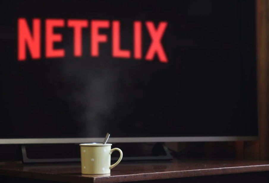 Netflix merr kritika për përdorimin e padeklaruar të AI