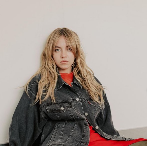 Sydney Sweeney zbulon si reaguan familjarët pas skenave të saj të nxehta nudo