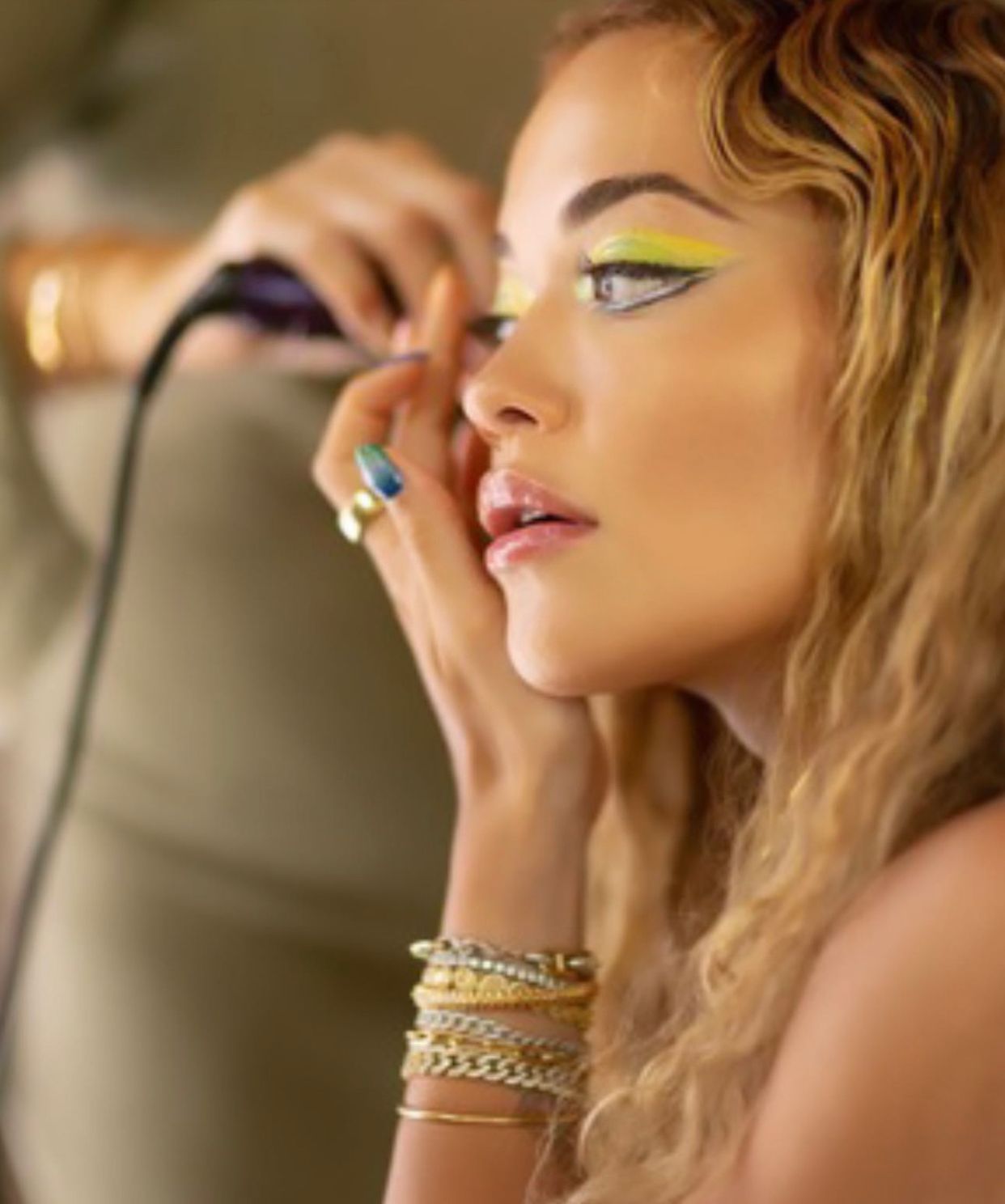 Rita Ora shkëlqen me performancën në Ibiza