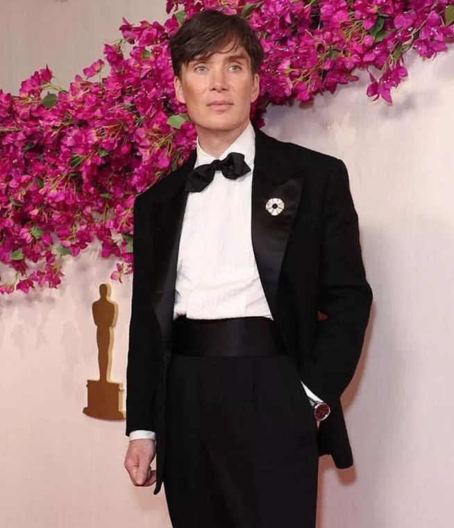 Cillian Murphy zgjidhet imazhi i ri i Versace