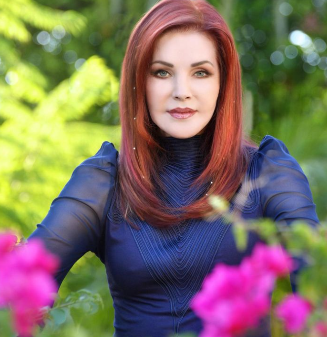 Priscilla Presley hedh poshtë thashethemet se ajo është “e dashuruar” me Patrick Duffy-n