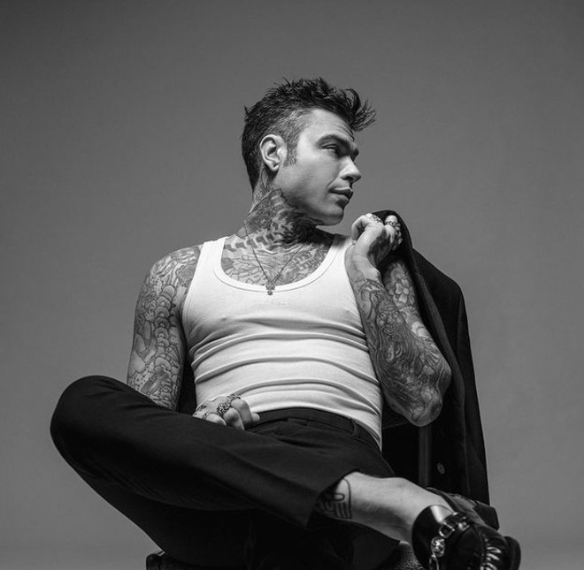 Fedez në një romancë të re dashurie!