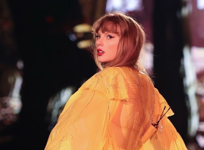 Taylor Swift, prezantuese në ceremoninë e çmimeve Grammy!