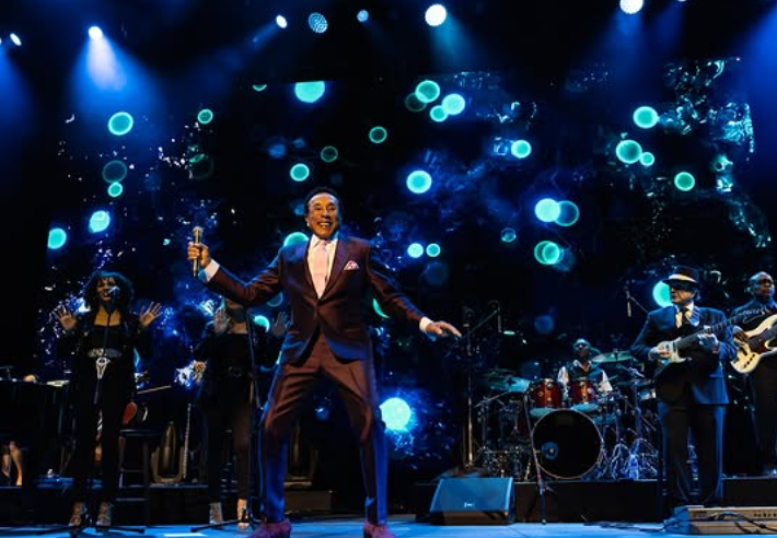 Smokey Robinson mohon akuzat e katër punonjësve të shtëpisë për sulme seksuale