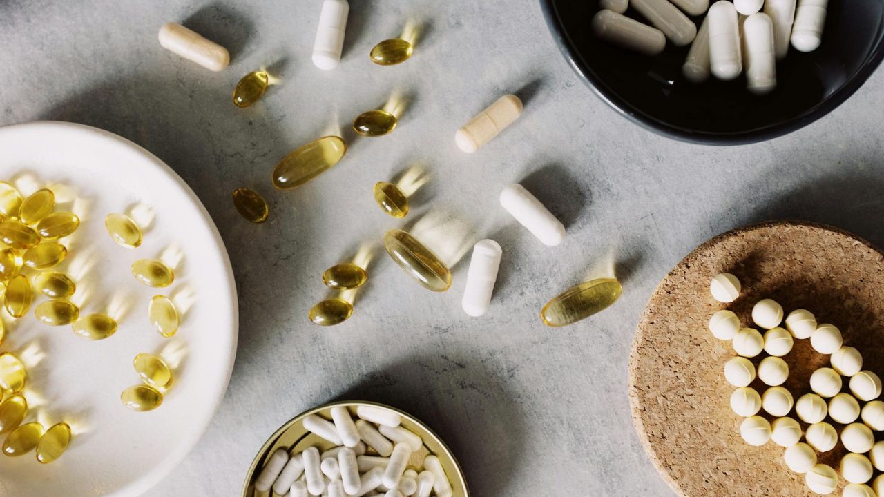 Ekspertët thonë se mungesa e vitaminës D shfaqet në lëkurën dhe këmbët tuaja – ja 6 shenja