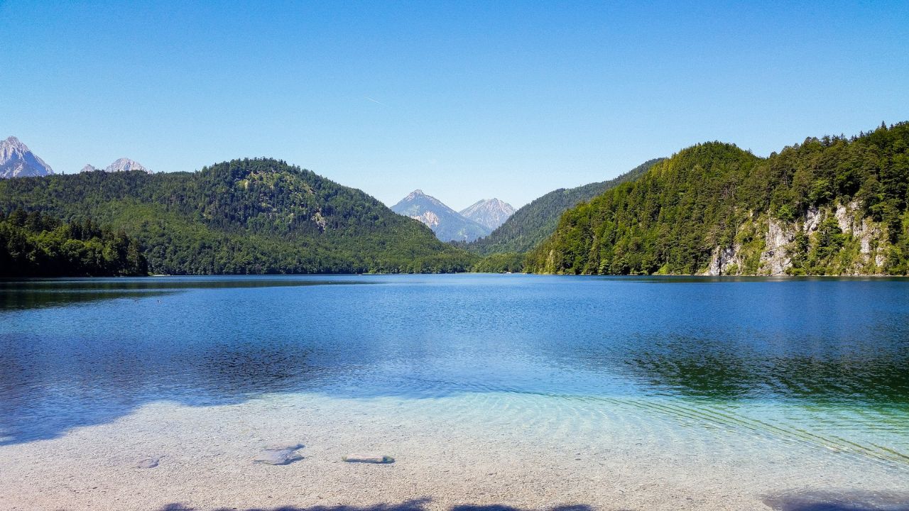 Pse duhet t’i vizitoni këto liqene evropiane