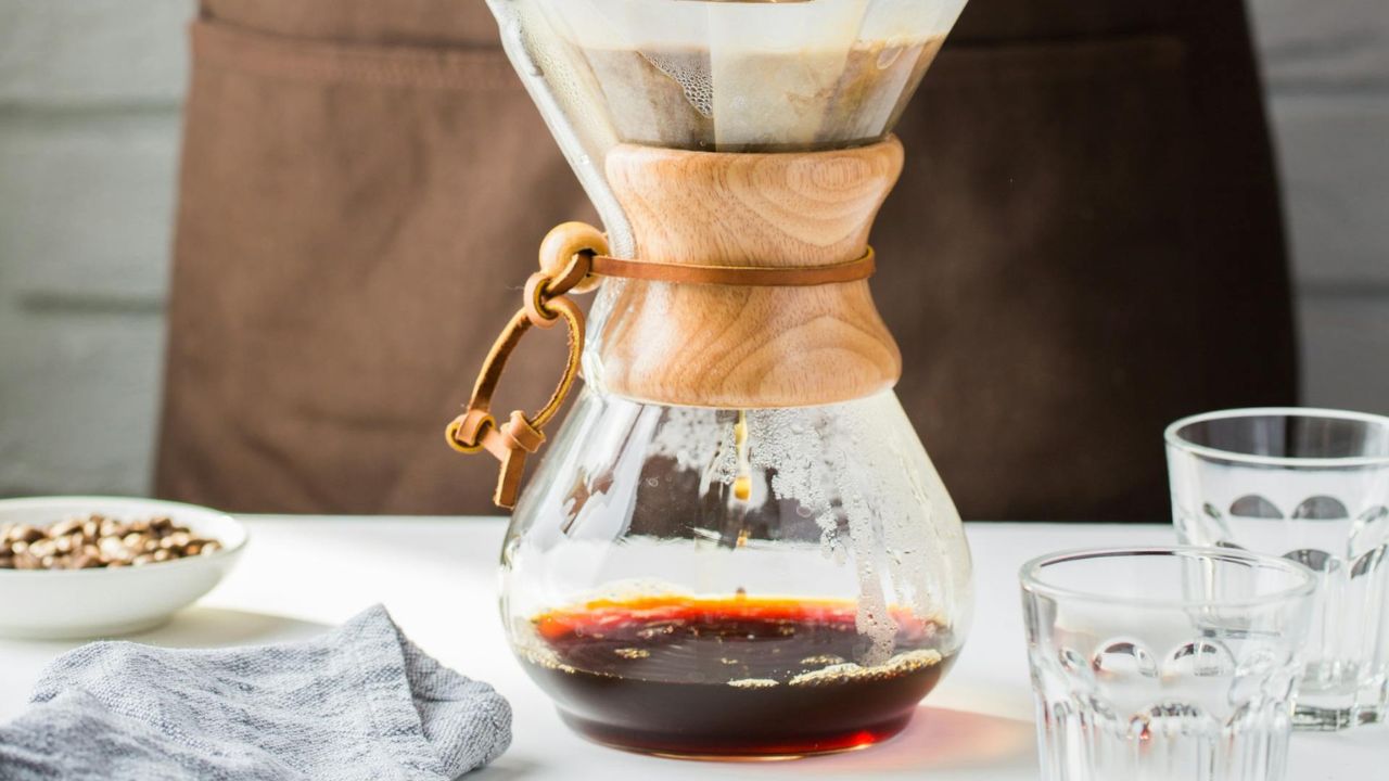 Pse disa njerëz ndihen të përgjumur pas kafesë