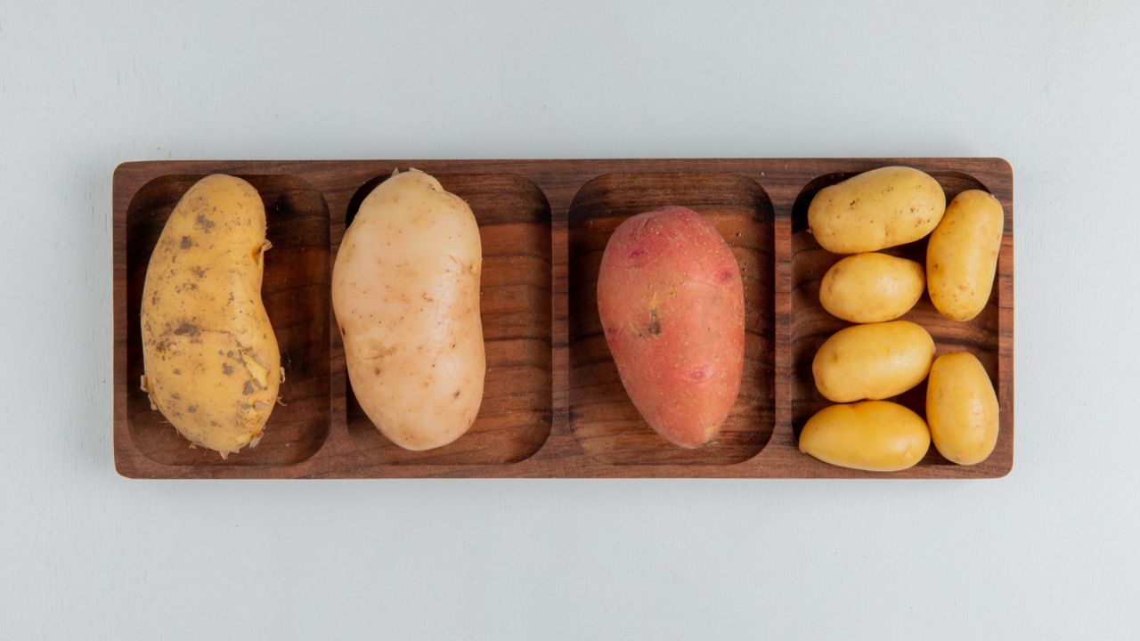 Patate të ëmbla kundrejt patateve të zakonshme: Ekspertët zbulojnë zgjedhjen më të shëndetshme