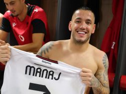 manaj (2)