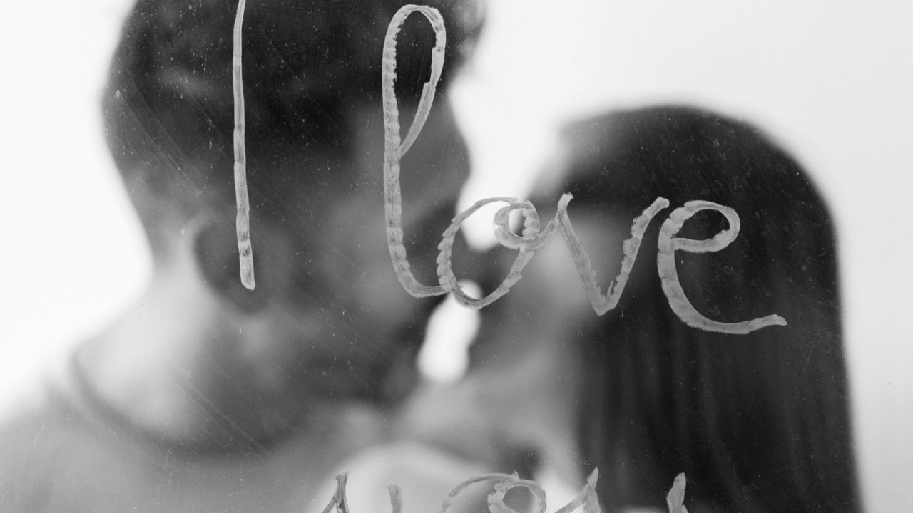 10 histori të bukura dashurie që u bënë tragjike në mënyrë groteske