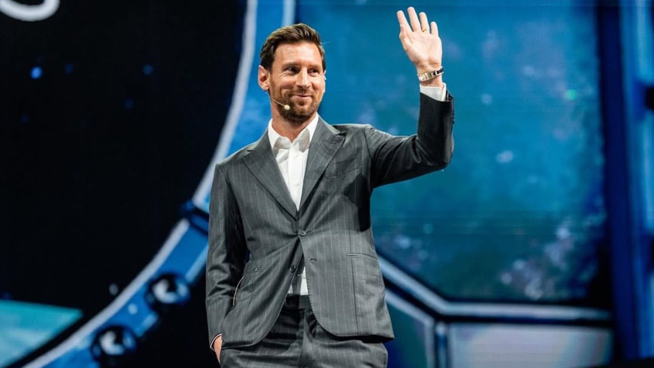 “Dua të kthehem, më mungon shumë” Lionel Messi u dërgon një mesazh tifozëve të Barcelonës