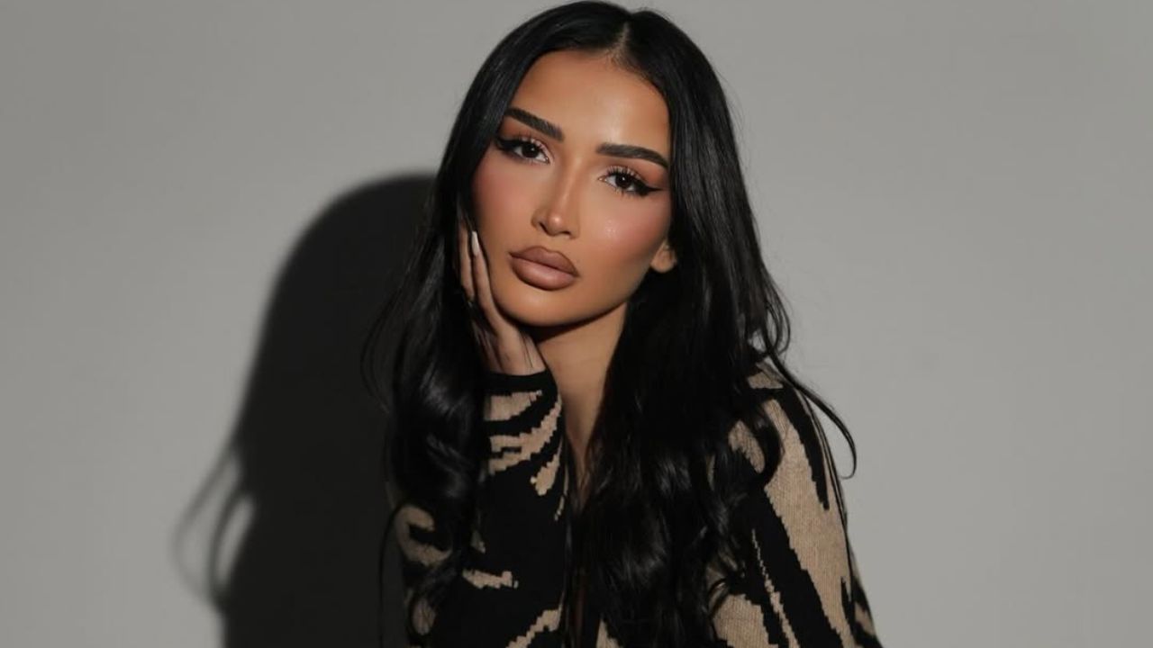 Xheneta shtang nga dhurata, pranon lidhjen dhe dërgon puthje live