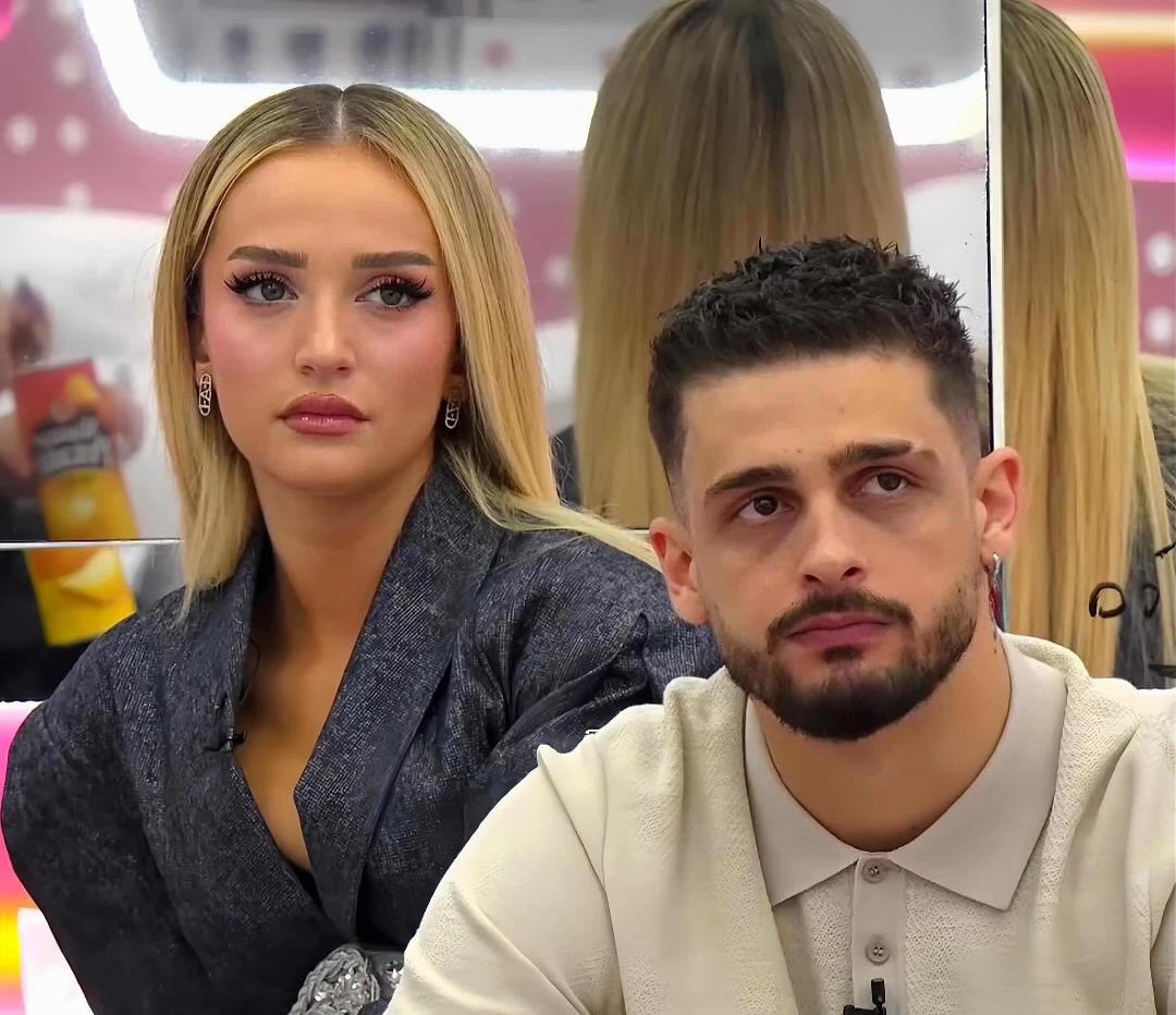 Më në fund! Në orët e vona të natës, Selin dhe Gimbo shkëmbejnë puthje pasionante me njëri-tjetrin