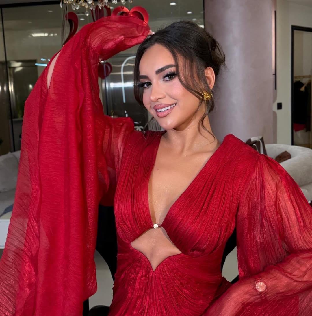 Luks dhe elegance, Klegia Troksi “ndez” rrjetin me ditëlindjen e saj