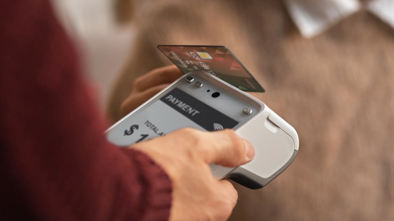 Në këto vende evropiane, pagesat me para në dorë mezi pranohen më