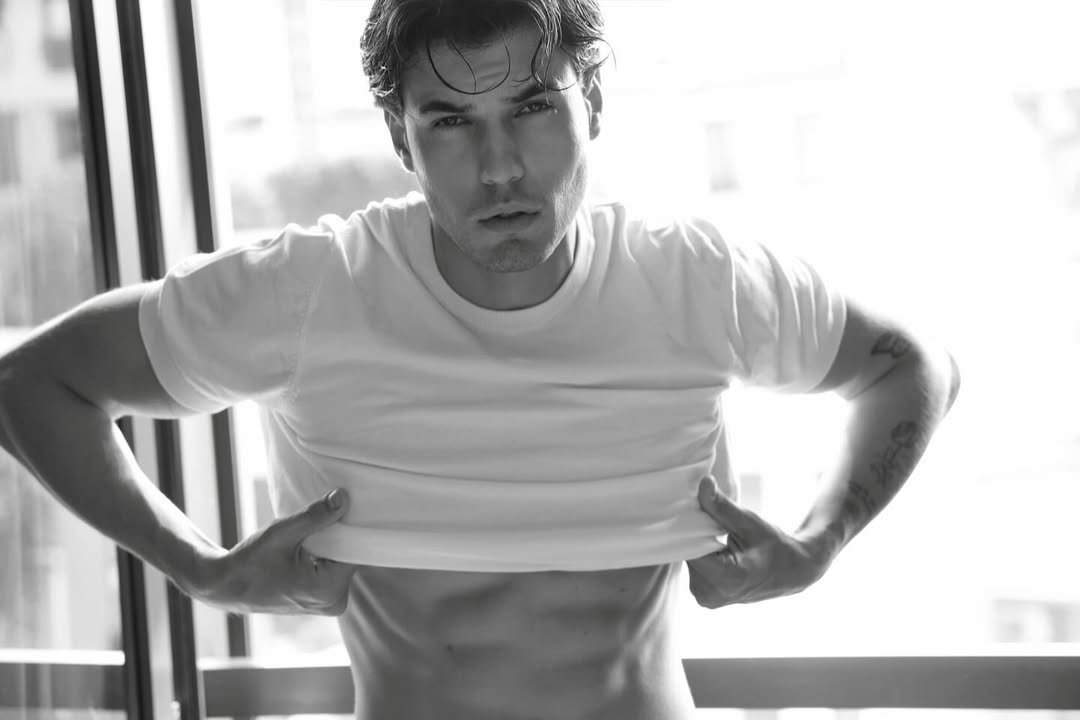 “Kam kaluar shumë…” – Klodi rrëfen jetën pas Big Brother dhe sfidat e rikthimit në realitet