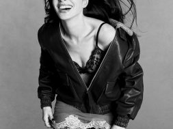 🖤👠 thank you @vogueaustralia